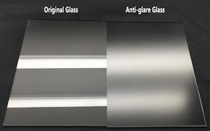 Demonstration of superior visibility with anti-glare glass eliminating sharp reflections for better display readability